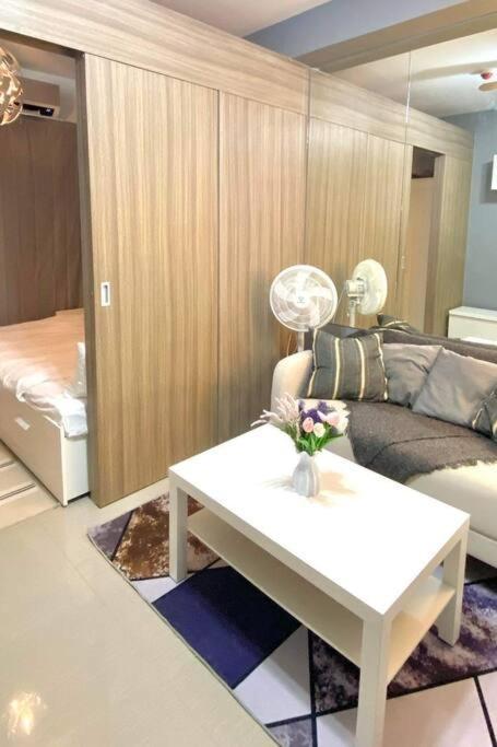Fully Equipped 1Br Condo At Shore2 Near To Moa Manila Ngoại thất bức ảnh